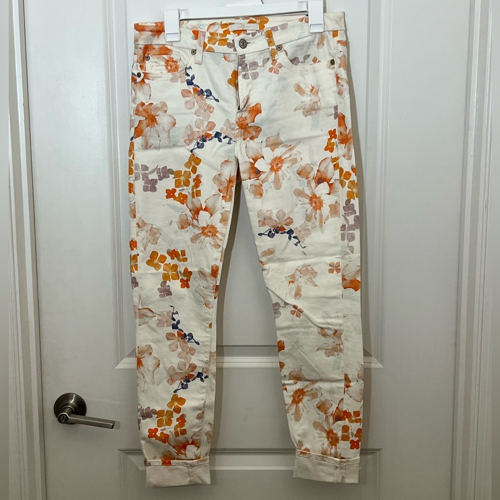 White Floral 7 for all Mankind Jeans size 29